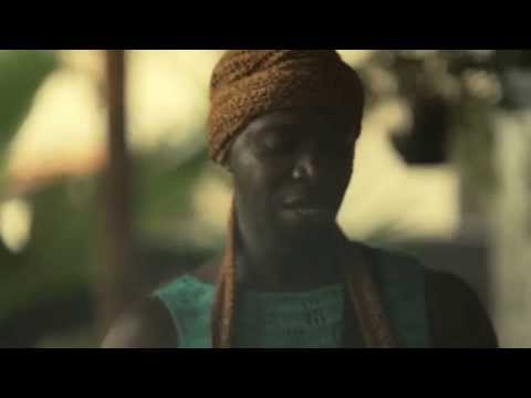 FAMALÉ - EU VOU LÁ (CLIPE OFICIAL)