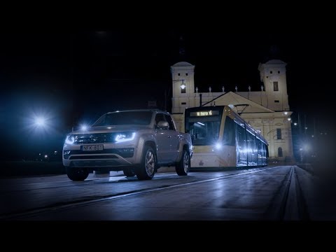 Volkswagen Amarok remolca un tranvía