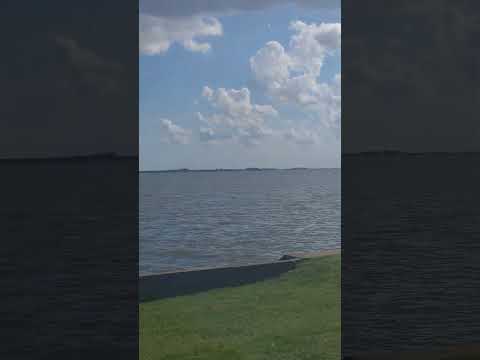 Cielo y Laguna en Chascomús Buenos Aires Argentina