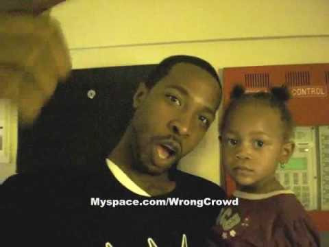 Starang Wondah storms w/ the WRONG CROWD