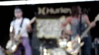 Family Force 5 - Replace Me (LIVE!) HQ