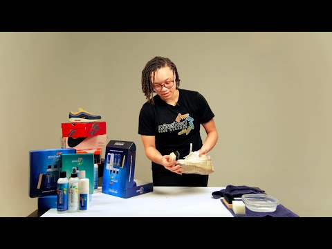 How To Use Refreshed Shoe Cleaner// Muddy Air Force 1s