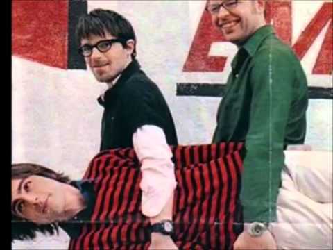 Weezer - Ruling Me