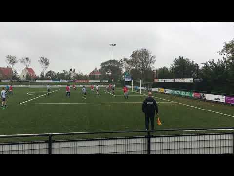 Aron Nobel (VVGZ 2) scoort tegen MZC'11 2