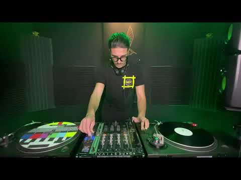 Domenek - Riot.scampia - 028 - 11/04/22 - vinyl set