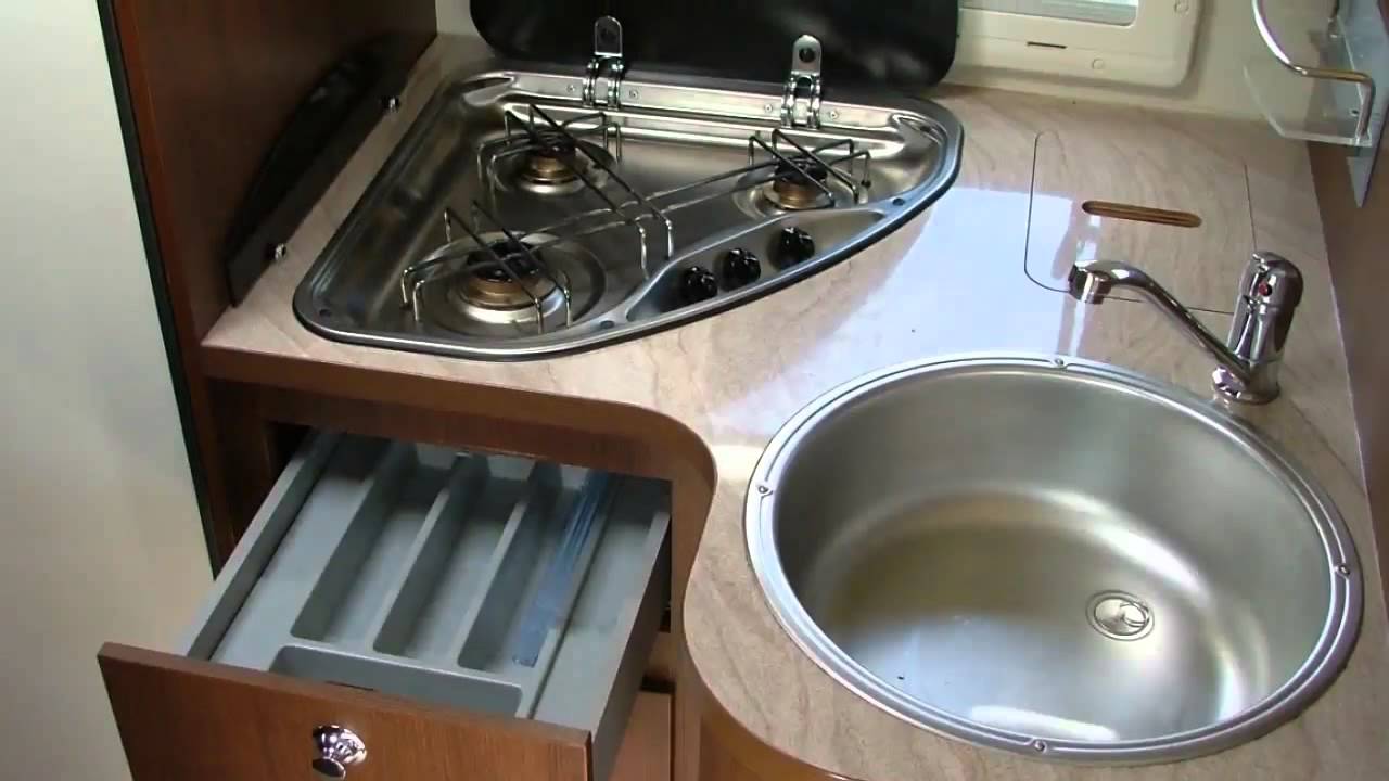 Kampeerauto te koop: ROLLER TEAM GARAGE  S NETTE 4 PERSOONS CAMPER