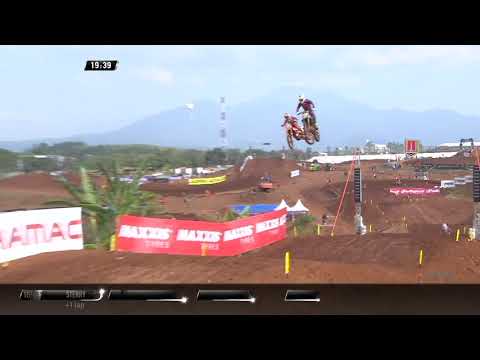 Tom Vialle passes Henry Jacobi - MXGP of Asia 2019