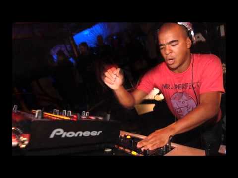 Erick Morillo   Café Mambo 2001 Essential Selection by Pete Tong