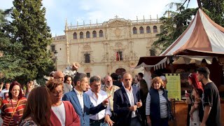 Paseo inaugural por el Mercado Cervantino 2022 de Alcalá de Henares