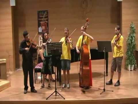 J.Kern - Smoke Gets In Your Eyes; P.Desmond - Take Five