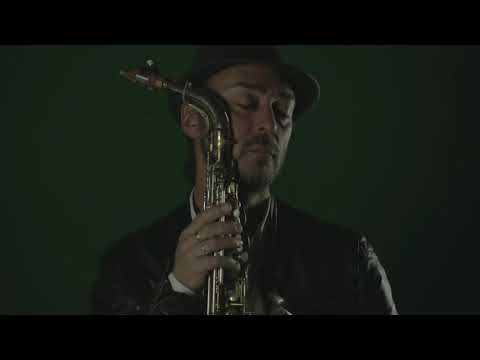 HARLEY & MUSCLE Sax Player MAURO CAPITALE "Solid Passion"