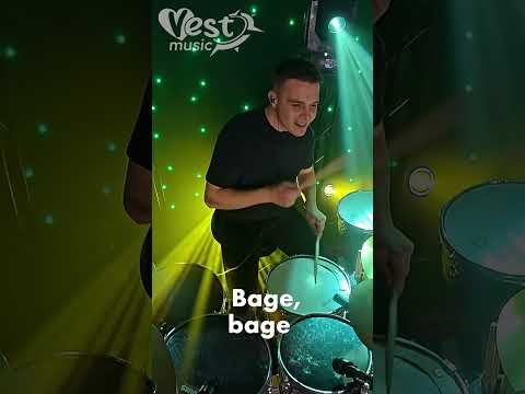 Și uite așa sună LIVE Vest Music ❌ @AndreeaSpulber cu un brâu