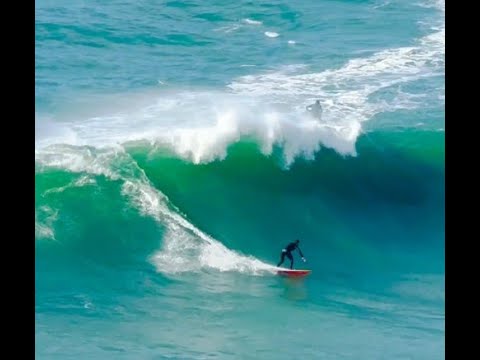 Praia do Norte: 8m and bigger, Nazaré Waves + Surf-Electropunk: Back to Shore/Agora volta à costa