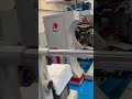 Riproduci video