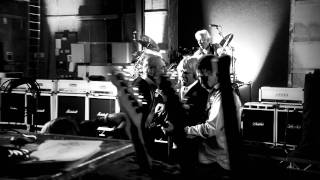 Two Way Traffic Grade 270511 H 264 for iPad and iPhone 4