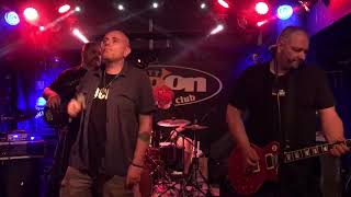 Video Z ničeho nic - Ruská ruleta