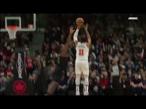 Jalen Brunson Hits a Step Back 3 Over Defender vs Raptors