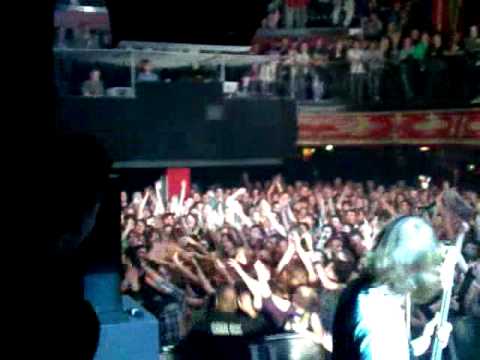 Thumbnail for Cage The Elephant live @ KoKo- Matt stage dives in last song by Matt Shultz