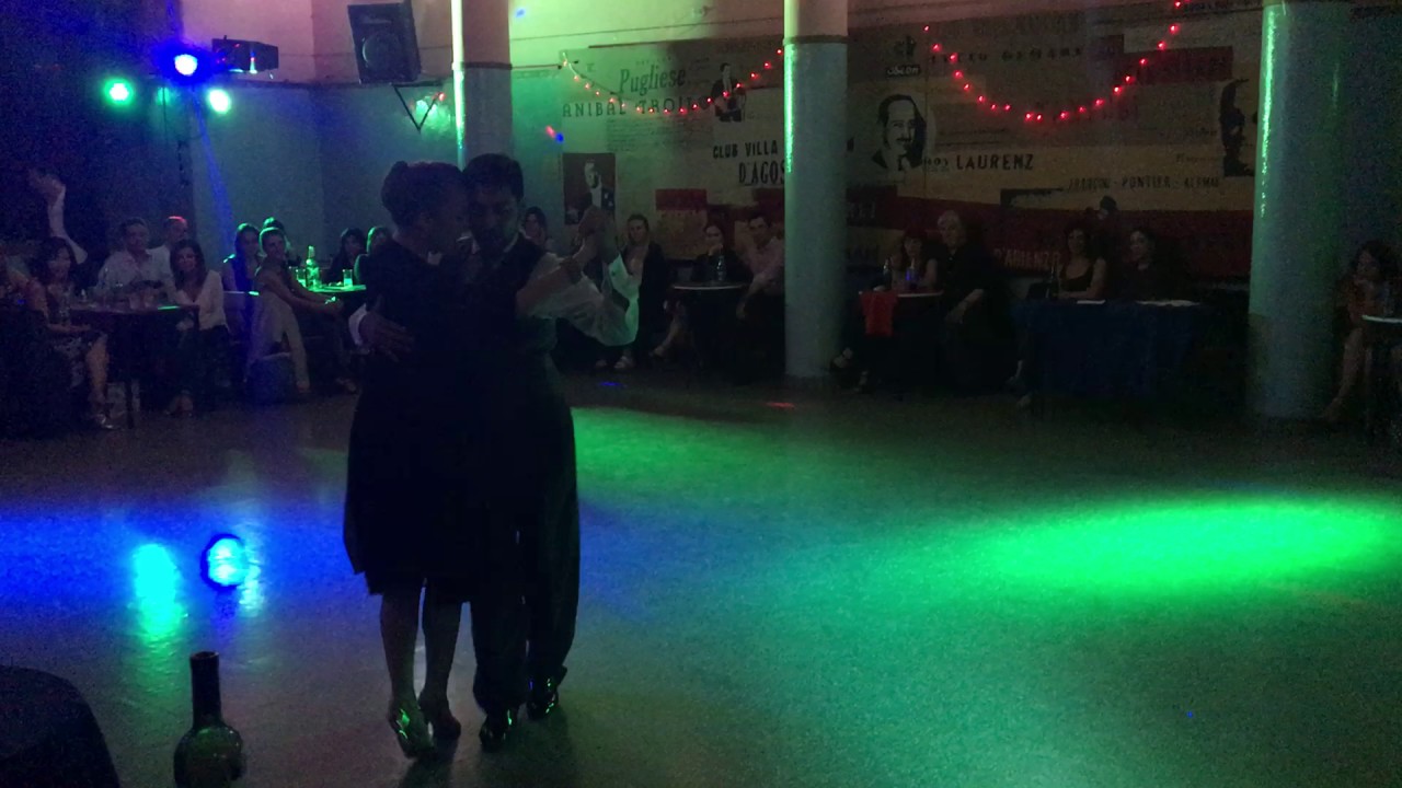 Jose Luis Salvo y Carla Rossi en "La Bruja" 3/4