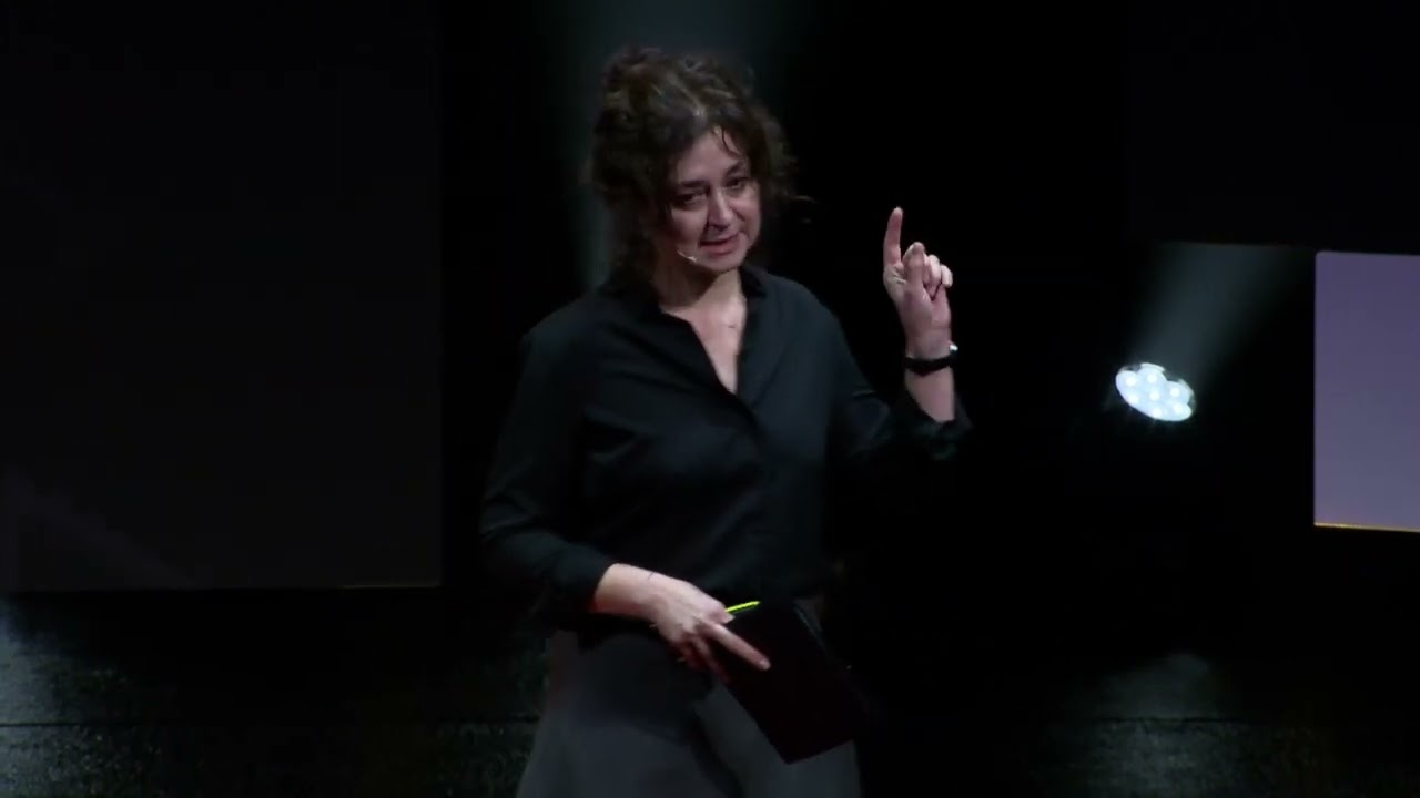 Difendere la Democrazia / Defending Democracy | Ece Temelkuran | TEDxTaranto