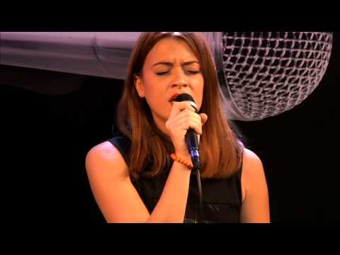 download lagu mp3 mp4 Luna La Nuit, download lagu Luna La Nuit gratis, unduh video klip Luna La Nuit