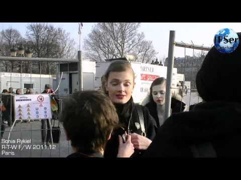 Sonia Rykiel R-T-W F/W 2011.12 Paris (models)