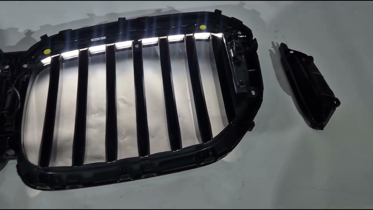BMW X5 G05 2019–2026 Nieru reste 1 Bar LED (2019-2022, melna spīdīga) Video 2