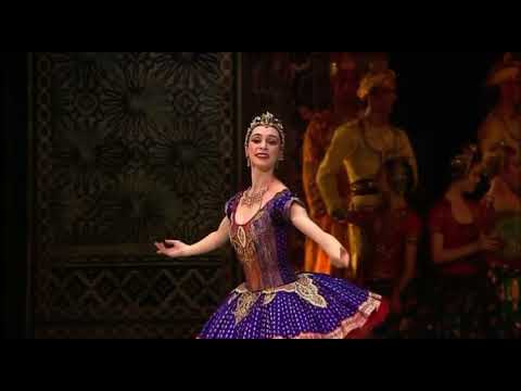 LA BAYADÈRE - Gamzatti Variation (Elisabeth Platel - Opera de Paris)