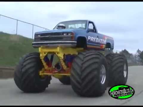 TMB TV: Monster Trucks "Vault Essentials" - Pontiac, MI 2010