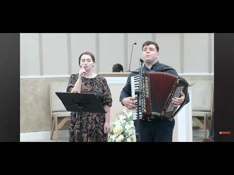 Dani si Cosmina Cibu-Drag prieten care cânti,vesel in credinta!