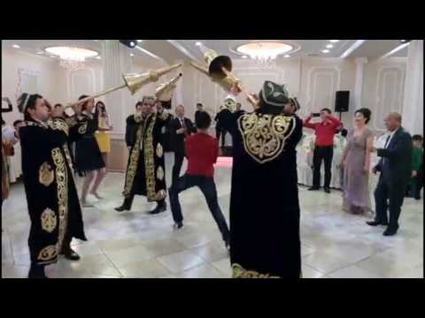 Gangnam Style - Uzbekistan Karnay | Gangnam Style по-узбекски с Карнаем