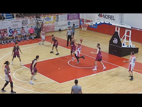 Bon nivell del CB Valls contra el Força Lleida de LEB Or