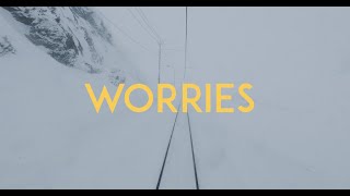 Musik-Video-Miniaturansicht zu Worries Songtext von Tom Rosenthal