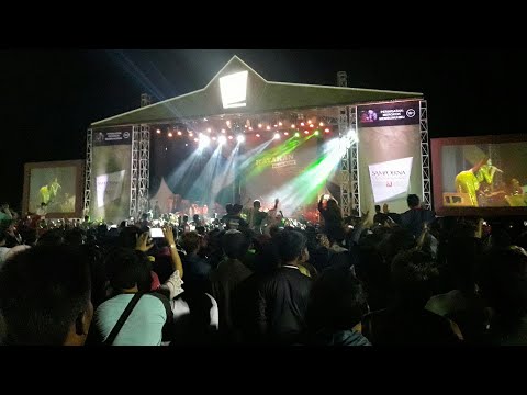 Konser dewi persik di widarapayung... rame banget,,,!!!!!