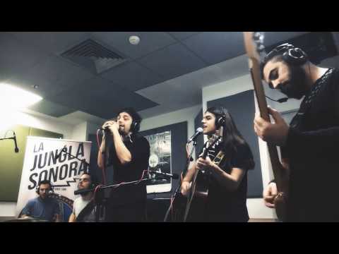 SHINOVA – 12 Meses (Acústico en Radio Euskad, La Jungla Sonora)