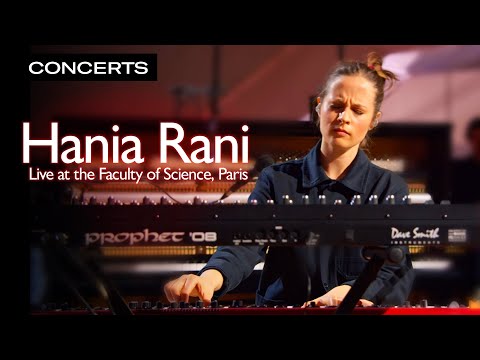 Hania Rani - Live at the Faculty of Science, Paris (2022) | Qwest TV