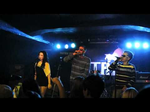 Refew a Peebeer - Sweet Home (Live Matrix 2.6.2012)