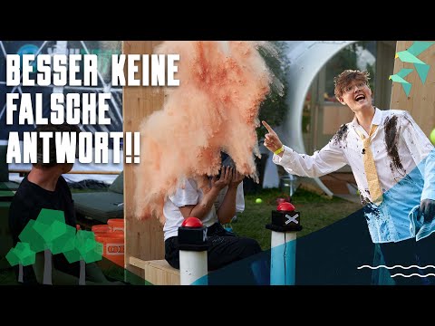 Dusche für Regina Hixt und Alicia Joe! Tank Challenge bei YouTopia! | YouTopia 2021