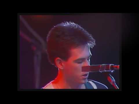 The Cure - A Forest * first ever TV performance Dec 79