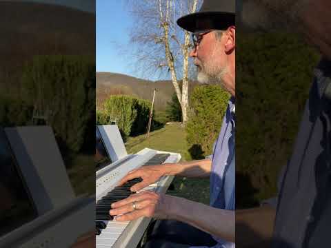 David Noll - Her Majesty - David Noll cover
