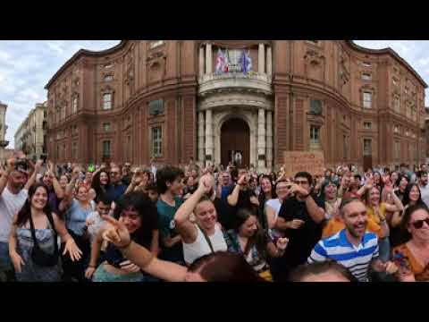 Eugenio in Via Di Gioia - Farò Più Rumore Del Ratatata (360 Video)