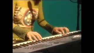 Lari White - Nothing But Love - Top Of The Pops - May 2004