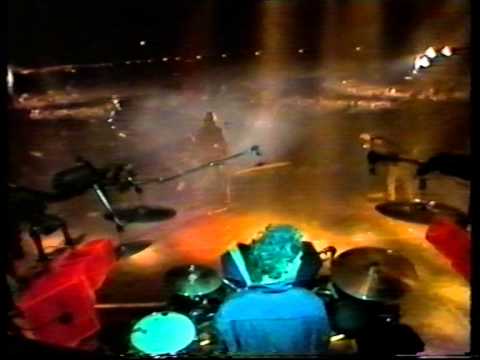 Golden Earring - Twilight Zone (live 1986 on beach) George Kooymans