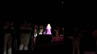 Vikki Carr Somos Novios Live