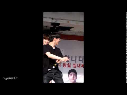 160709 Pentagon's KINO - 홍대 게릴라공연