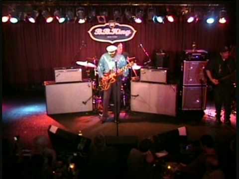 Chuck Berry with John Colianni on Piano - "Wee, Wee Hours"