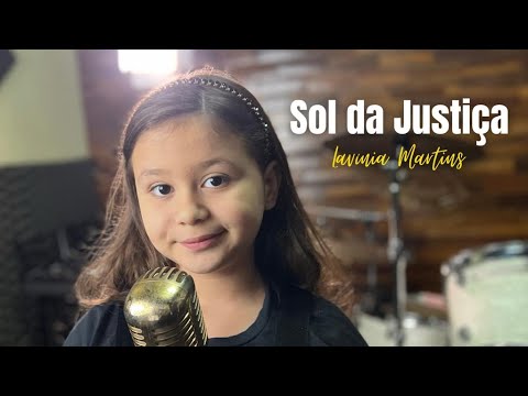 Sol da Justiça - Lavínia Martins