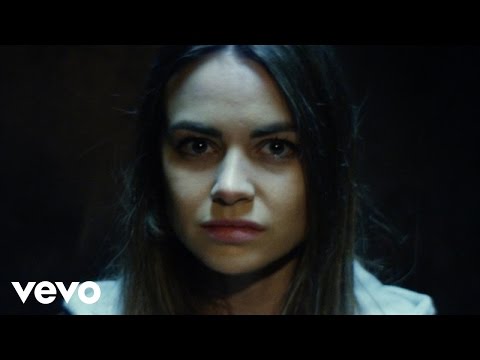 Sarah Walk - Wake Me Up