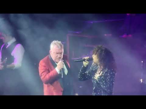 Jimmy Barnes+ Jade MacRae. When Something is Wrong With My Baby. Soul Deep .Melbourne. 18.6.22