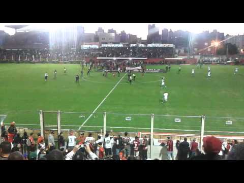 Xavante entrando em campo